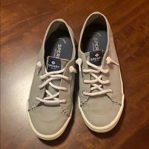 Women’s/Girl’s Sperry Top-Sider Light Grey